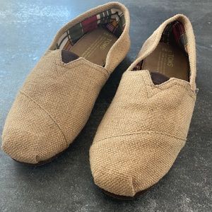 TOMS men’s canvas slip ons size 10.5